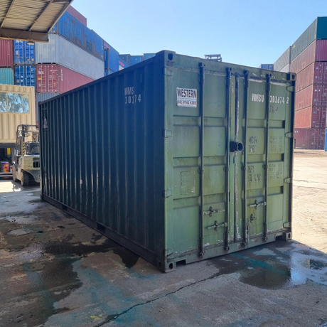 20FT Standard Cargo Worthy Shipping Container.png